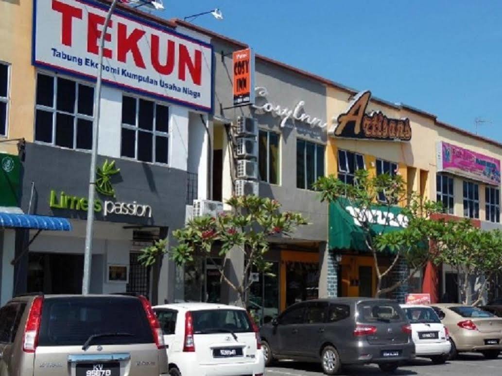 Cosy Inn Kuah Exterior foto